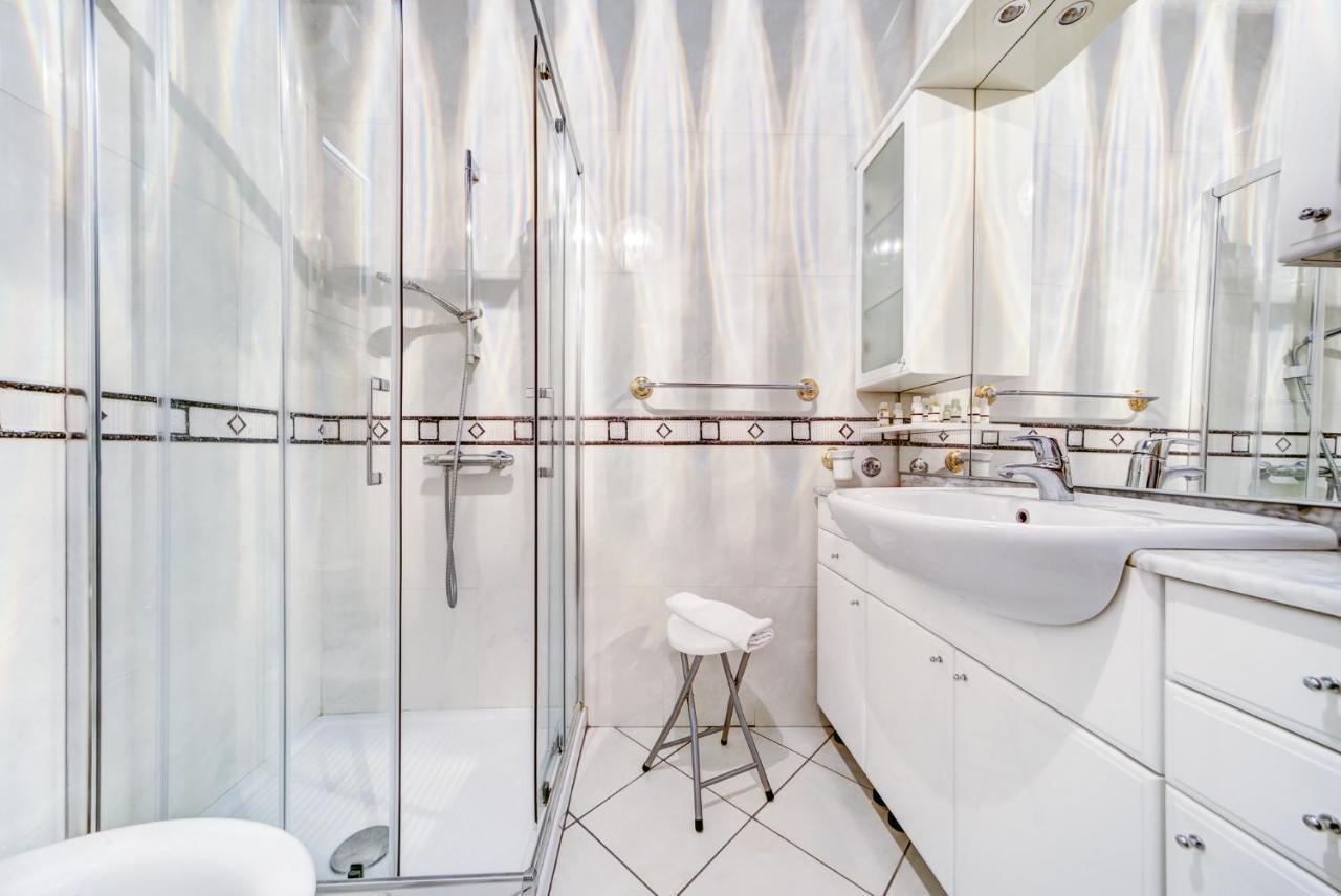 Classic Marconi Apartment By Wonderful Italy Bologna Bagian luar foto