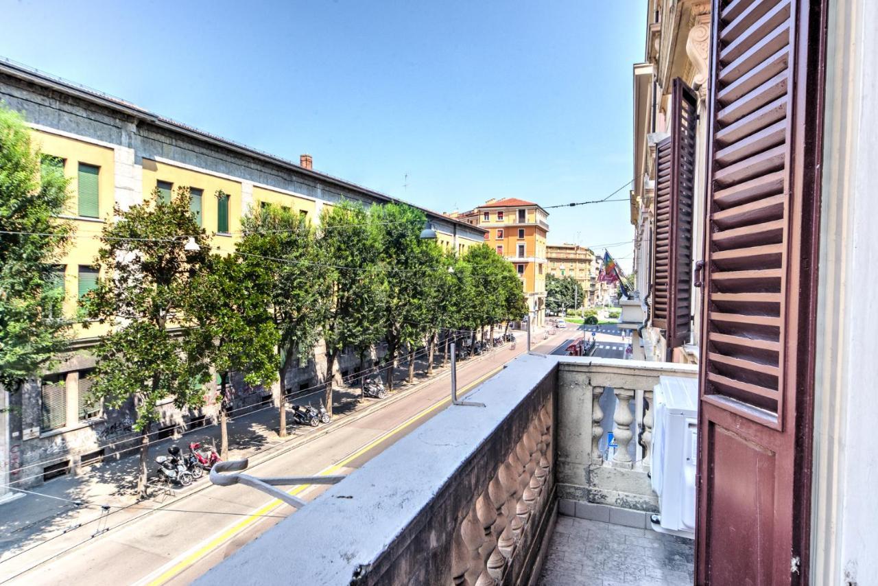 Classic Marconi Apartment By Wonderful Italy Bologna Bagian luar foto